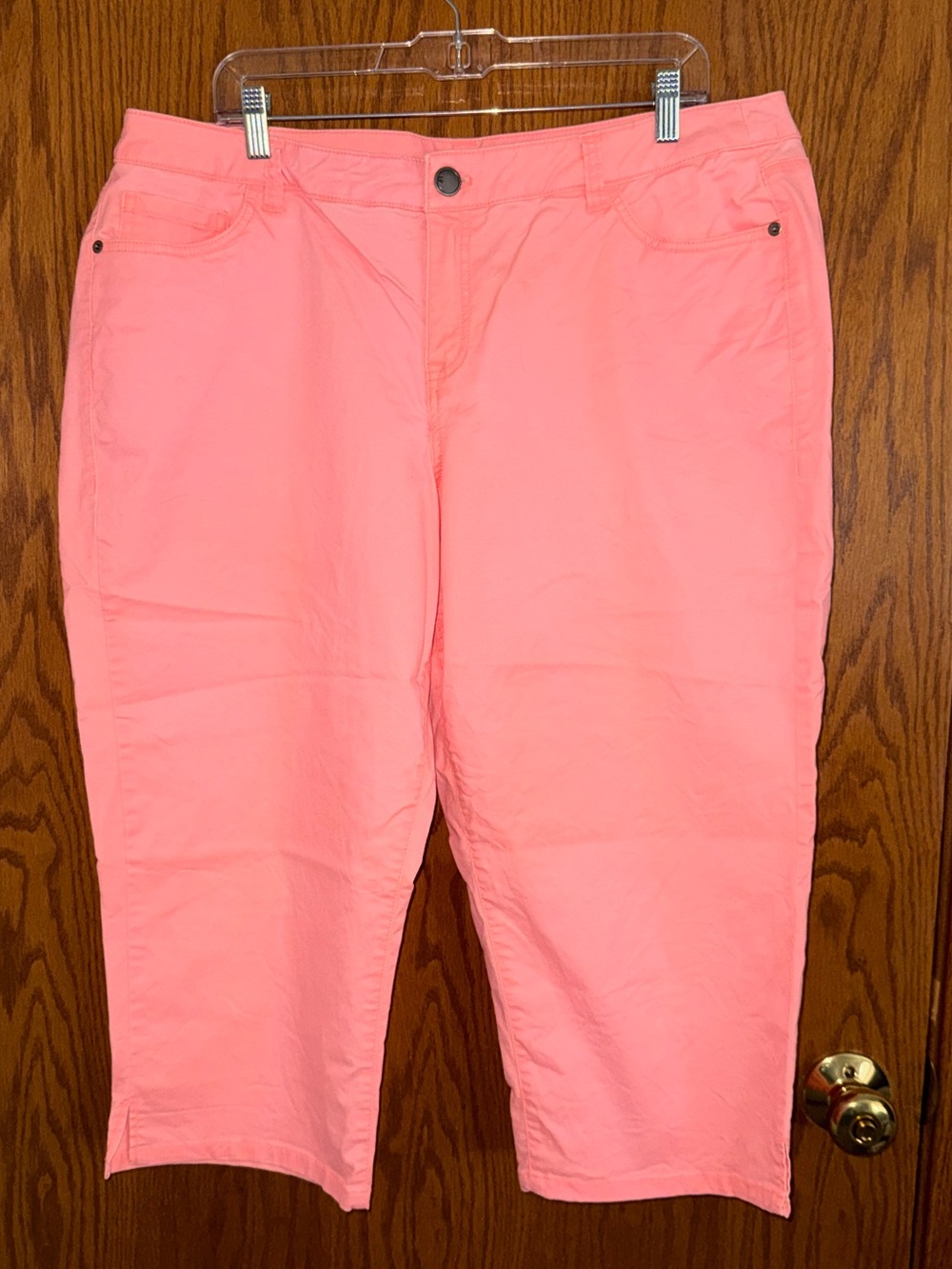 Lane Bryant Orange or Peach Capris Cropped Pants Stretch Women's Size 18